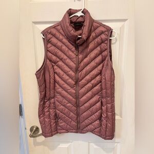 32 Degrees Women's Quilted Vest - Mauve